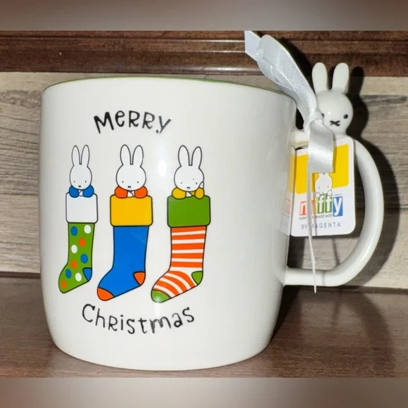 Super Cute 🥰 🐰🎄Miffy By Magenta Merry Christmas Mug with Miffy 🐰 3D Figurine - Picture 4 of 13
